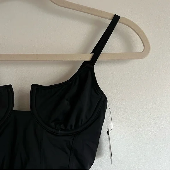 Solid & Striped Veronica One Piece in Noir - Picture 8 of 16